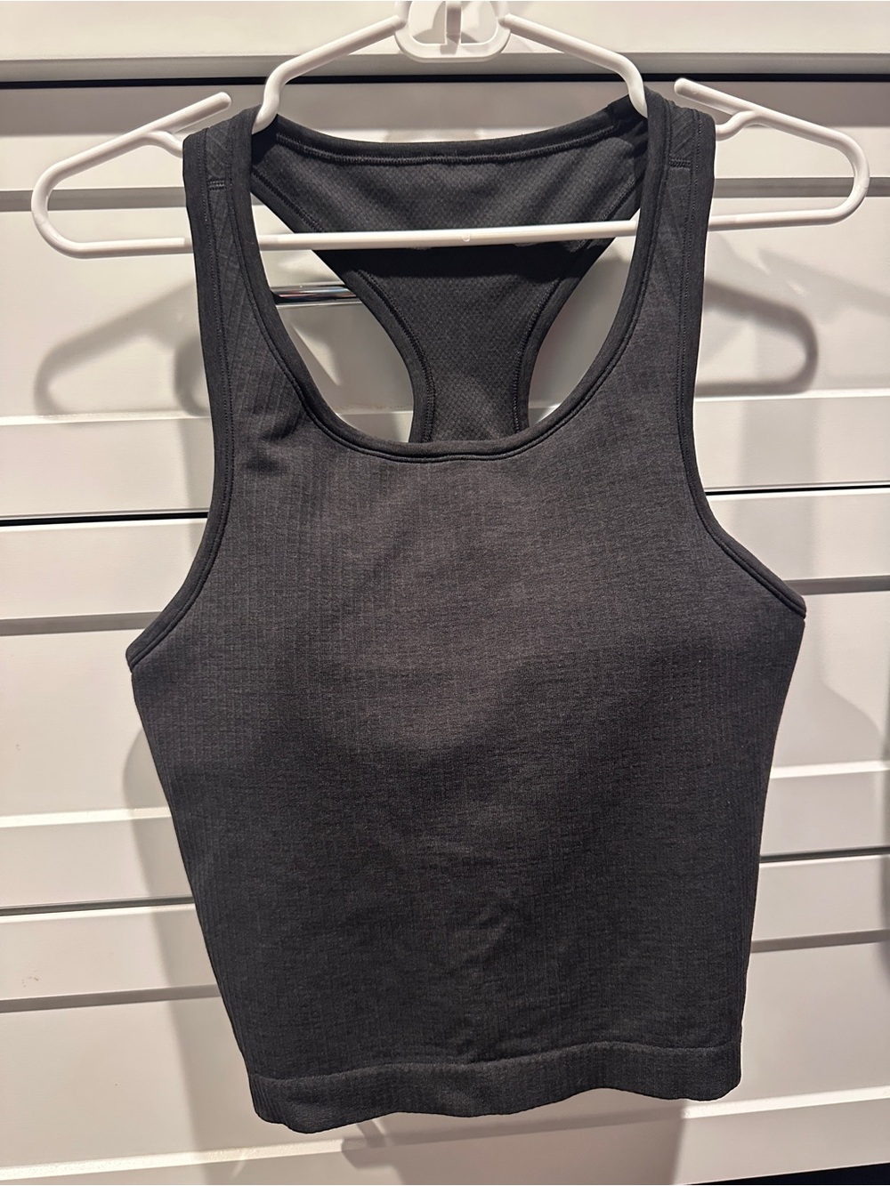 Lululemon Ebb to Street Cropped Racerback Tank Top Size 12 Black Built-In Bra